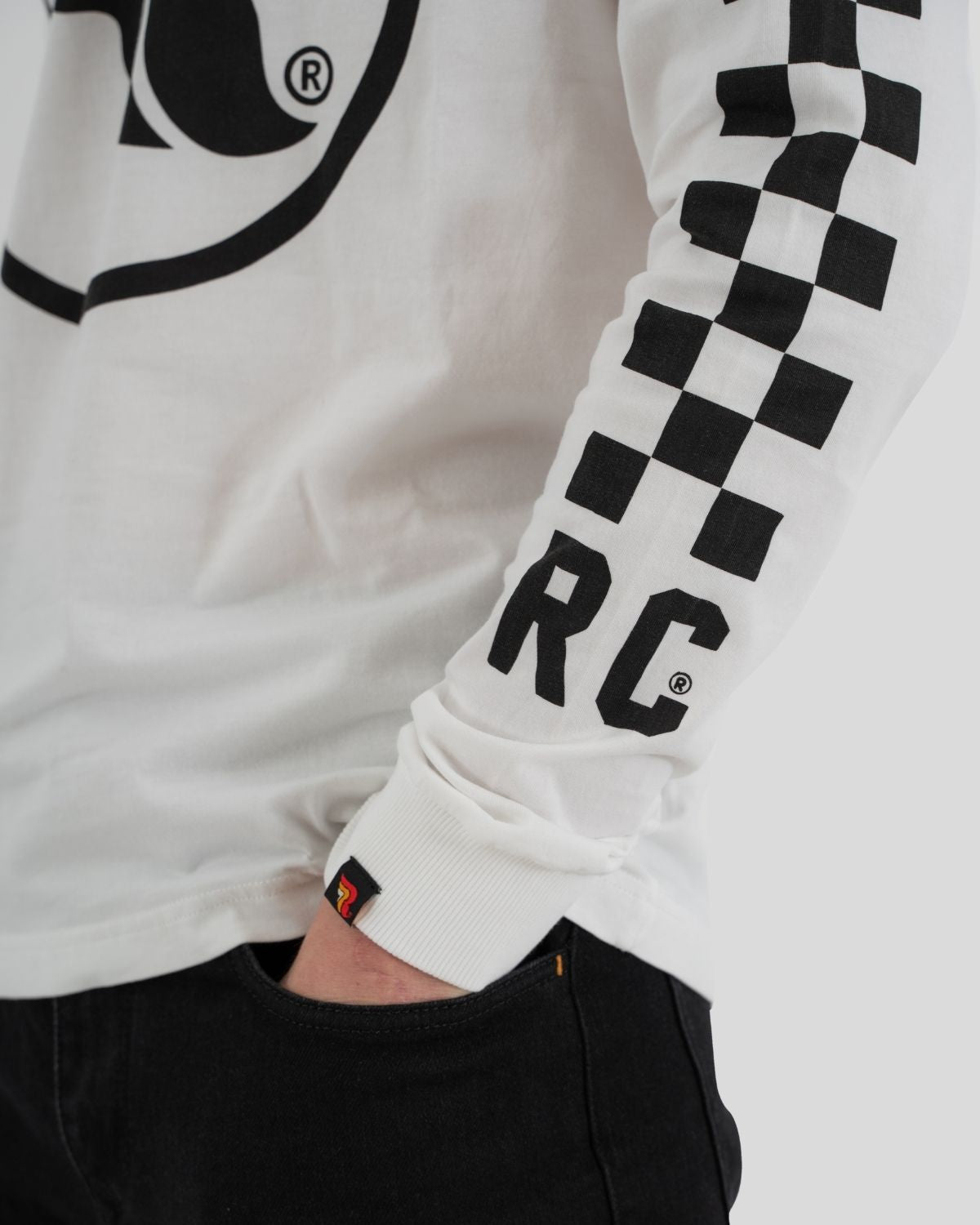 Circle Longsleeve White Men
